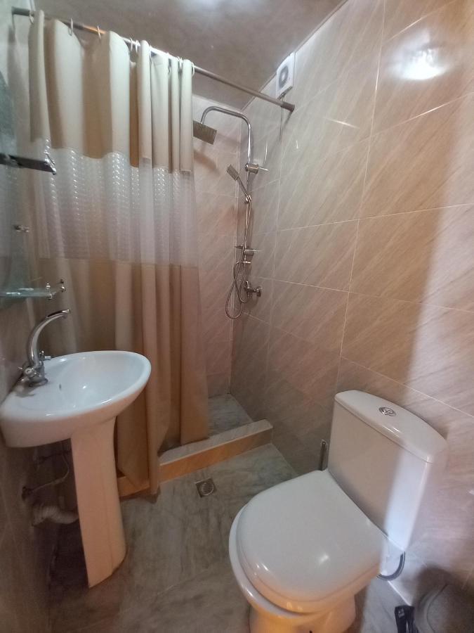 David Hotel Kutaisi Bagian luar foto