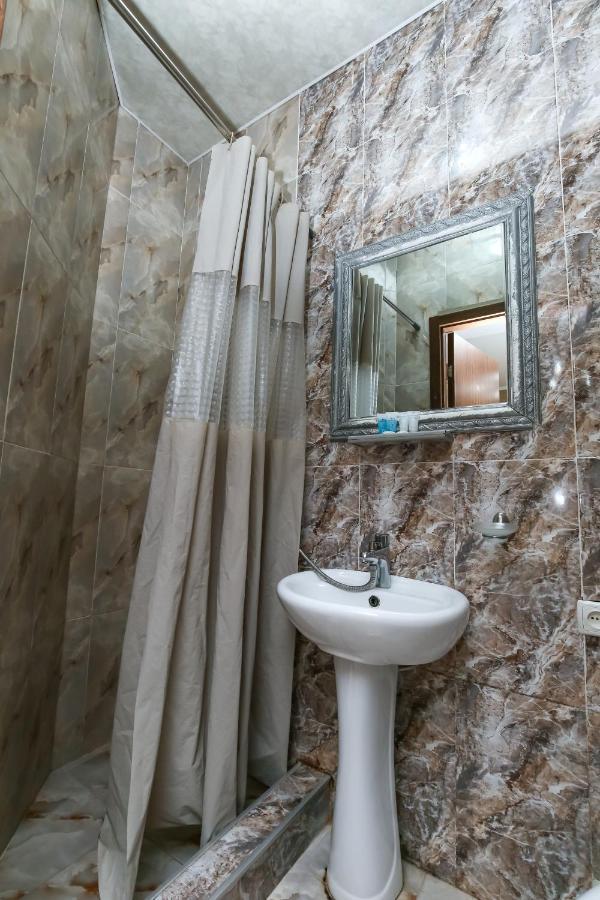 David Hotel Kutaisi Bagian luar foto