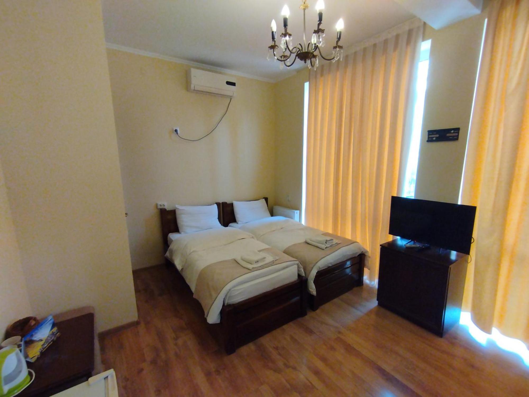 David Hotel Kutaisi Bagian luar foto