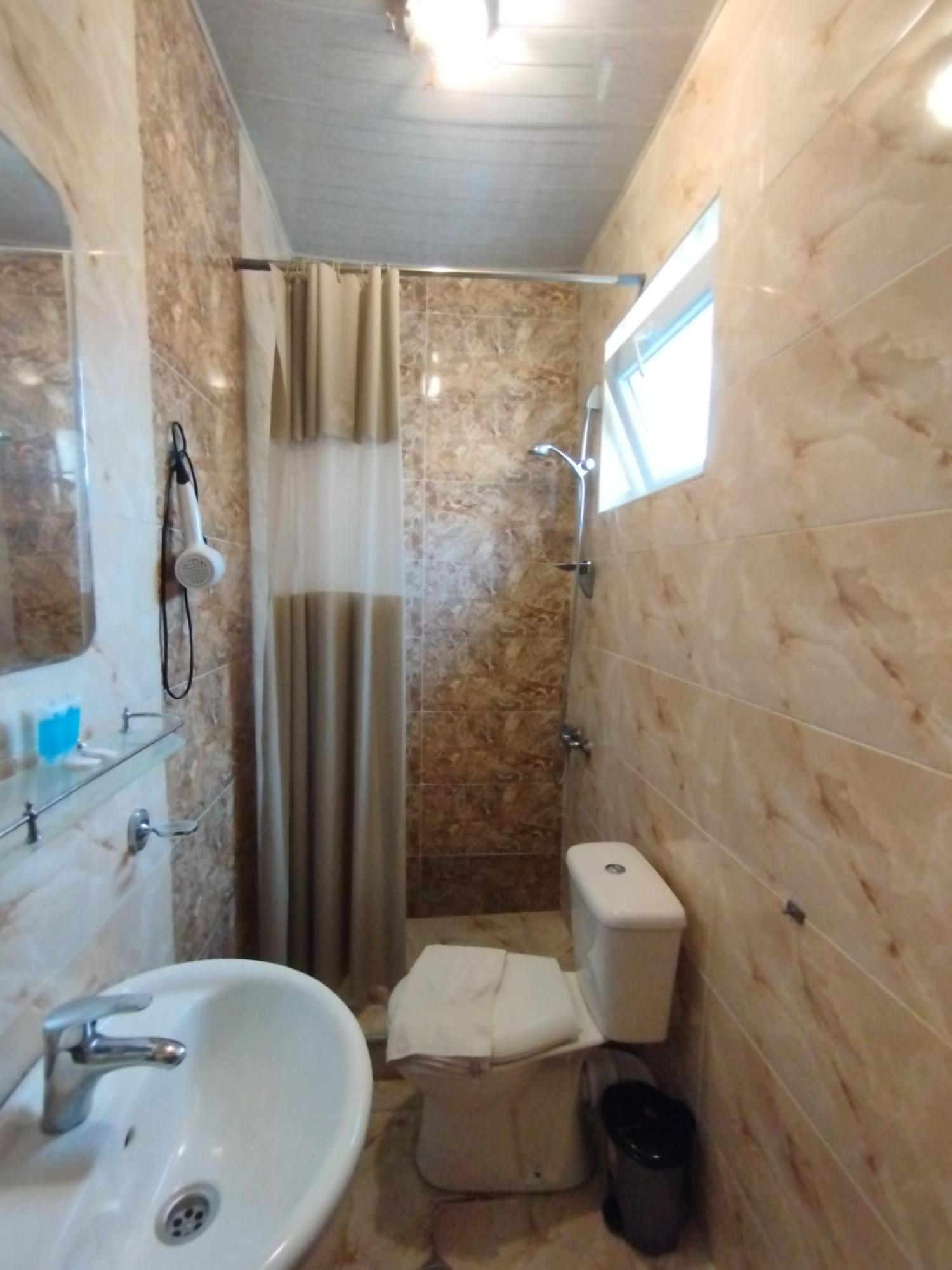 David Hotel Kutaisi Bagian luar foto